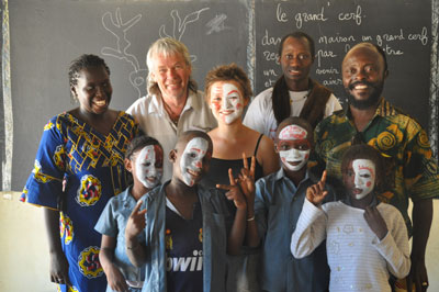 atelier jeune public dirigé par Bob Dantonel - école primaire Amadou Tidiane Beye
